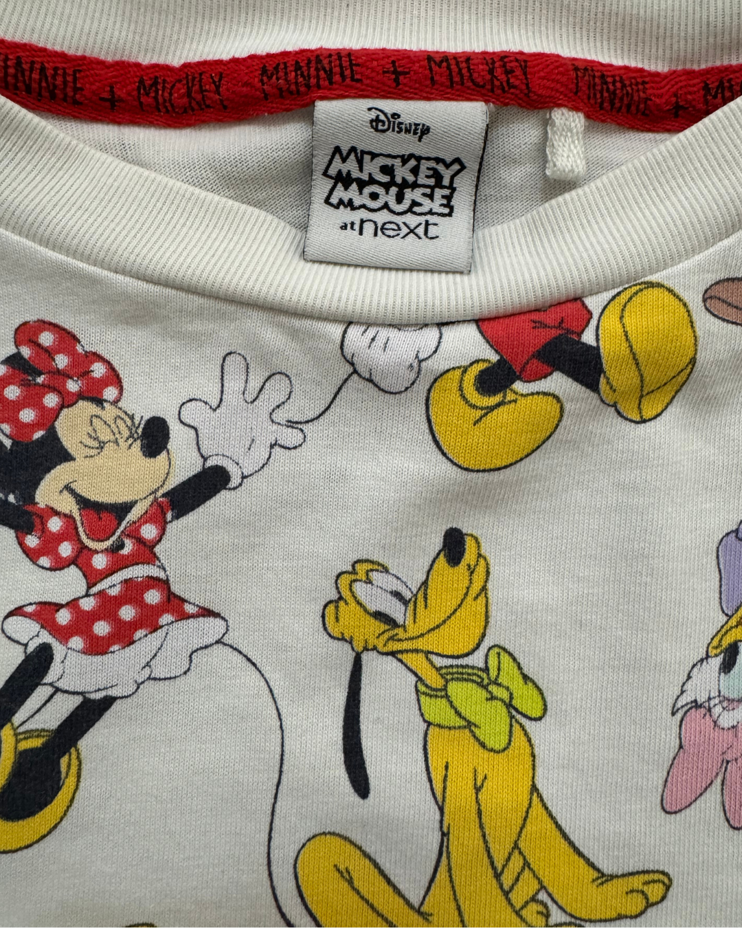 Disney MICKEY MOUSE Characters Official TShirt - M