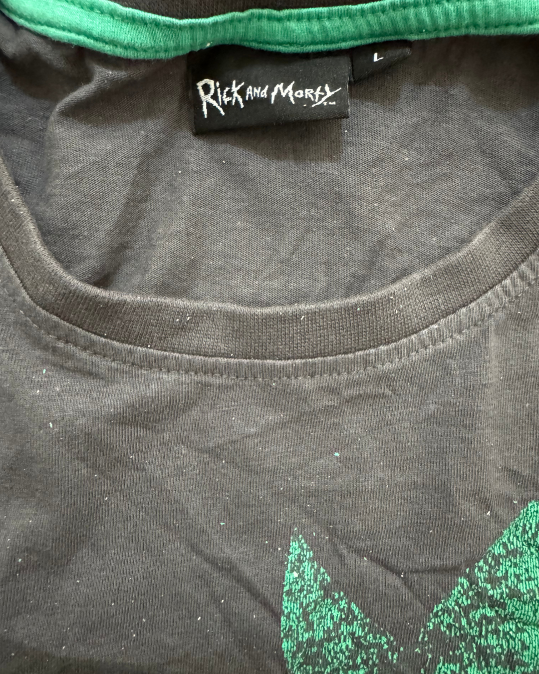 Rick & Morty Official TShirt - S