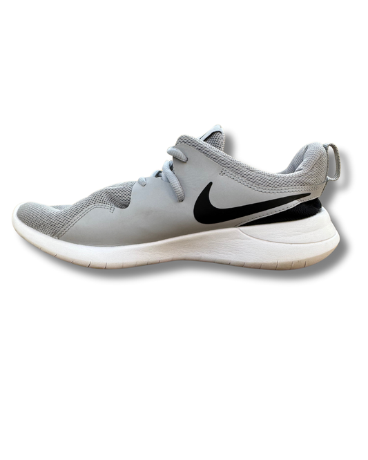 Nike Tessen Sneakers | Grey | US 6.5Y